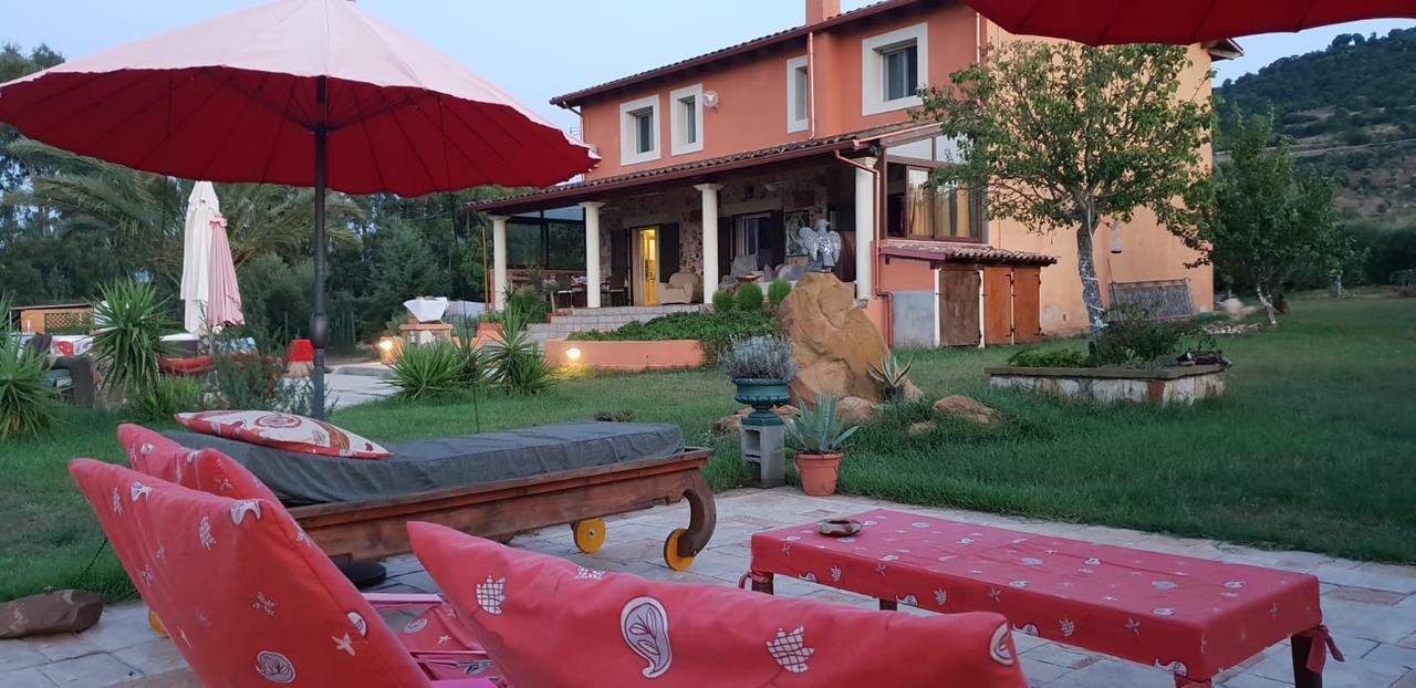 Orange Ville Villamassargia Экстерьер фото